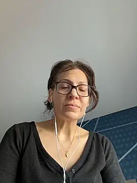 BeautifulMesss online show from 04/14/26, 08:37