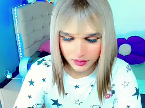 Snapshot of TaylorMon chatting on 12/27/24, 05:52 TaylorMon online show from 12/27/24, 05:52