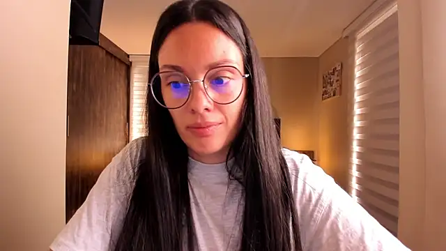 Snapshot of anabel_025 chatting on 02/24/25, 05:42 anabel 025 online show from 02/24/25, 05:42