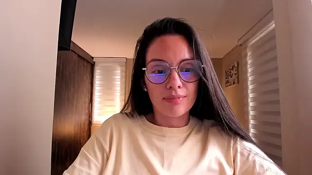 Snapshot of anabel_025 chatting on 03/05/25, 08:10 anabel 025 online show from 03/05/25, 08:10