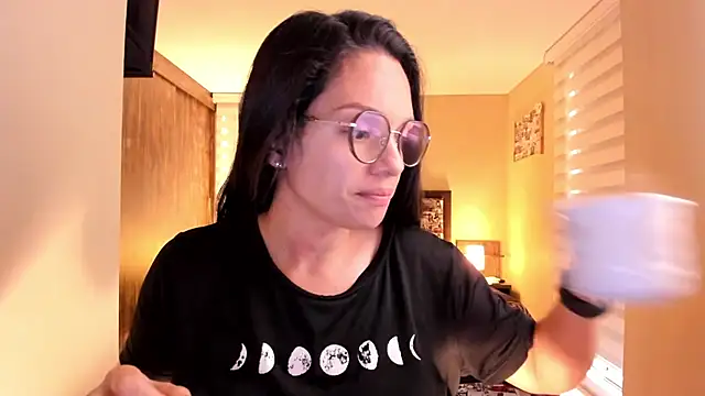 Snapshot of anabel_025 chatting on 03/17/25, 12:25 anabel 025 online show from 03/17/25, 12:25