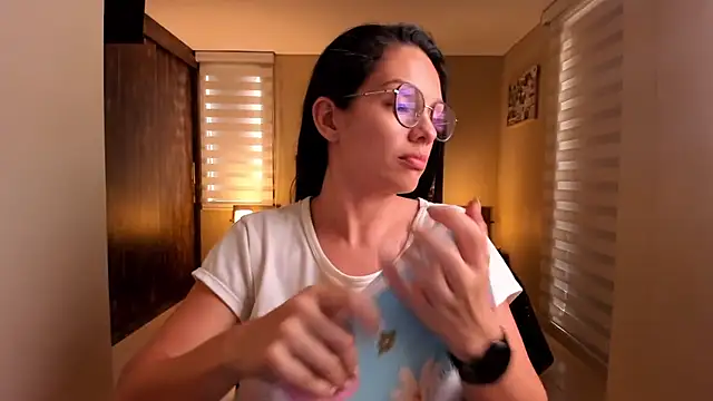 Snapshot of anabel_025 chatting on 03/18/25, 07:20 anabel 025 online show from 03/18/25, 07:20