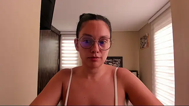 anabel 025 online show from 04/18/26, 07:18