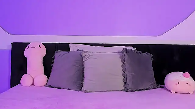 Julieta Cortes   online show from 11/03/25, 12:50