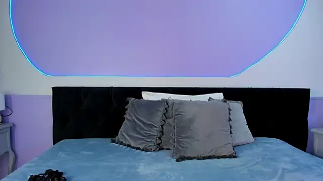 Julieta Cortes   online show from 11/26/25, 11:44