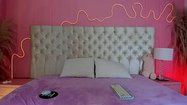 Julieta Cortes   online show from 02/09/26, 11:58