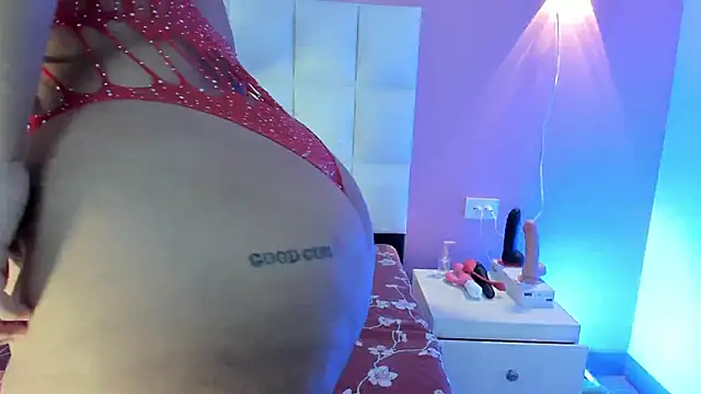 Alanna hot3 online show from 10/03/25, 07:55