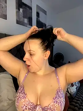 riri bstvx online show from 10/30/25, 09:00