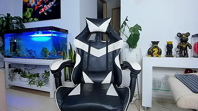 Johnnygrayson1 online show from 10/01/25, 01:55