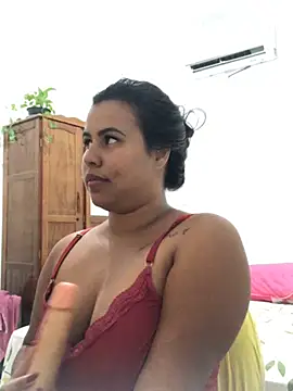 Snapshot of lollitta-33677 chatting on 01/10/25, 08:04 lollitta-33677 online show from 01/10/25, 08:04