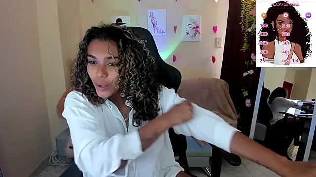 aleja montiel   online show from 03/06/25, 12:52