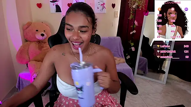 aleja montiel   online show from 03/12/25, 03:51