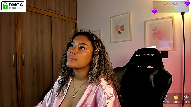 aleja montiel   online show from 11/14/25, 12:37