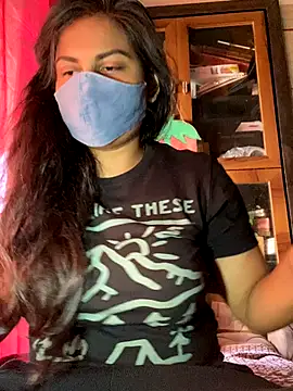 HaaniKaur online show from 11/08/25, 08:03