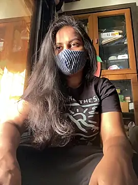 HaaniKaur online show from 11/18/25, 07:35