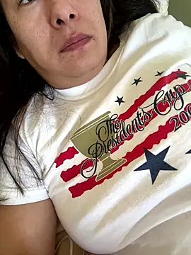 Snapshot of xLadyScarlettx chatting on 01/09/26, 01:25 xLadyScarlettx online show from 01/09/26, 01:25