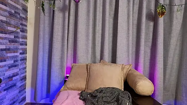 Hairyandsexysalma online show from 10/09/25, 06:33