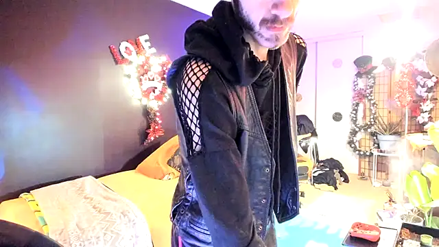 leatherz69 online show from 02/24/25, 06:16