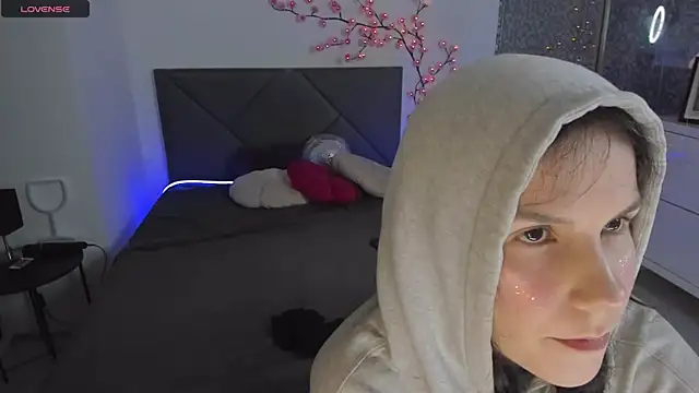 CassieEvans online show from 04/24/26, 05:32