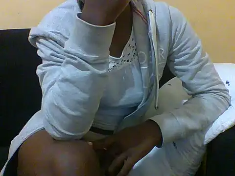 Snapshot of ebonyvalleria1 chatting on 10/29/25, 07:59 ebonyvalleria1 online show from 10/29/25, 07:59