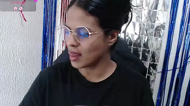 Snapshot of SweetAlmaa chatting on 09/16/25, 07:04 SweetAlmaa online show from 09/16/25, 07:04
