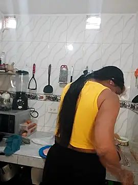 SweetAlmaa online show from 11/19/25, 04:40