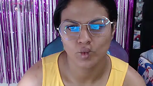 SweetAlmaa online show from 02/15/26, 01:52