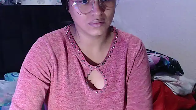 SweetAlmaa online show from 04/13/26, 10:10