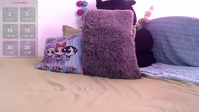 Snapshot of sexycouple_lat chatting on 03/21/25, 06:18 sexycouple lat online show from 03/21/25, 06:18