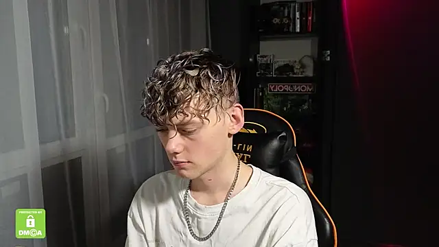 Keytaro online show from 11/06/25, 03:24