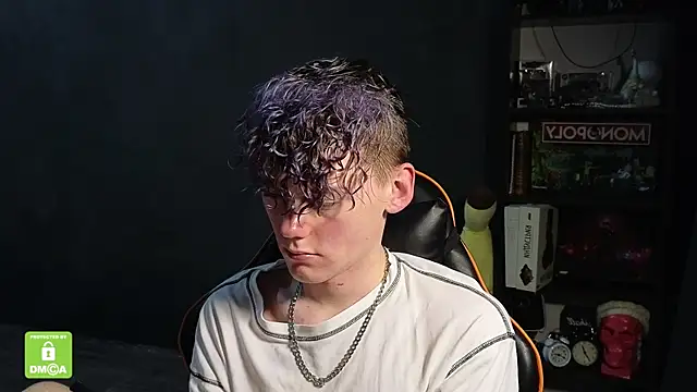 Keytaro online show from 11/28/25, 11:40