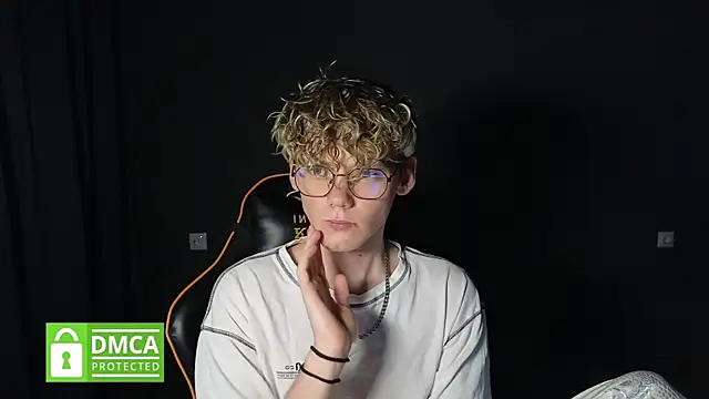 Keytaro online show from 04/22/26, 10:55