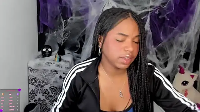 Marce 22 online show from 10/21/25, 05:46