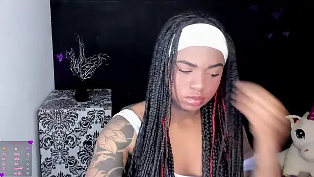 Marce 22 online show from 11/15/25, 11:32