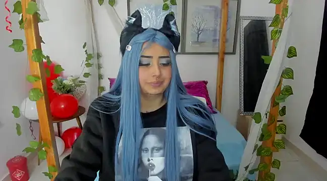 Snapshot of lussyevans24 chatting on 02/18/25, 10:27 lussyevans24 online show from 02/18/25, 10:27