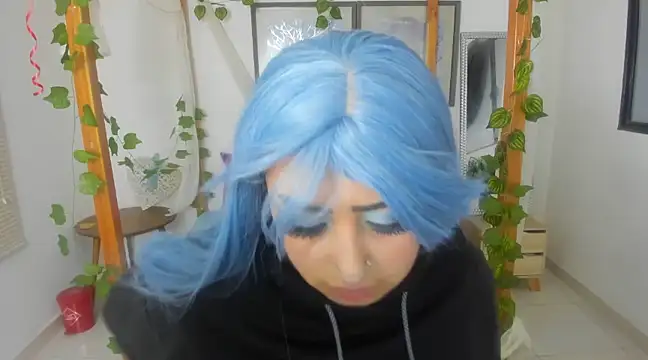 Snapshot of lussyevans24 chatting on 02/24/25, 04:16 lussyevans24 online show from 02/24/25, 04:16