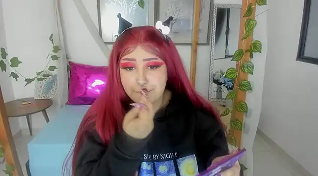 Snapshot of lussyevans24 chatting on 02/26/25, 02:59 lussyevans24 online show from 02/26/25, 02:59