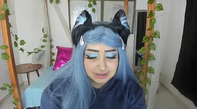 Snapshot of lussyevans24 chatting on 02/28/25, 03:48 lussyevans24 online show from 02/28/25, 03:48