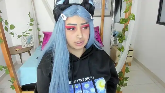 Snapshot of lussyevans24 chatting on 03/07/25, 03:51 lussyevans24 online show from 03/07/25, 03:51