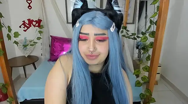 Snapshot of lussyevans24 chatting on 03/11/25, 07:15 lussyevans24 online show from 03/11/25, 07:15