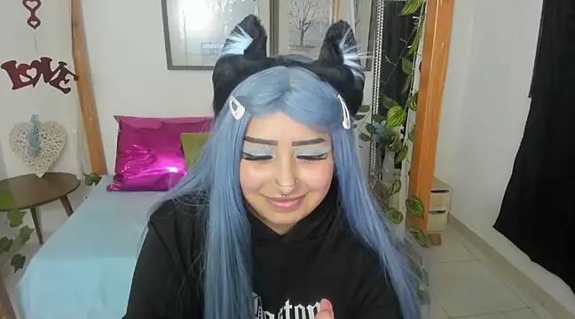 Snapshot of lussyevans24 chatting on 03/12/25, 06:29 lussyevans24 online show from 03/12/25, 06:29