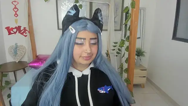 Snapshot of lussyevans24 chatting on 03/16/25, 06:42 lussyevans24 online show from 03/16/25, 06:42