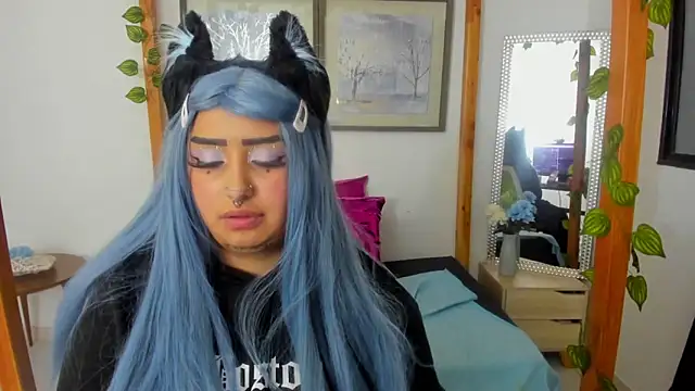 Snapshot of lussyevans24 chatting on 03/20/25, 07:47 lussyevans24 online show from 03/20/25, 07:47