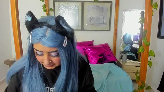 Snapshot of lussyevans24 chatting on 03/20/25, 10:54 lussyevans24 online show from 03/20/25, 10:54