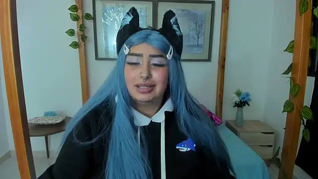 Snapshot of lussyevans24 chatting on 03/21/25, 07:00 lussyevans24 online show from 03/21/25, 07:00