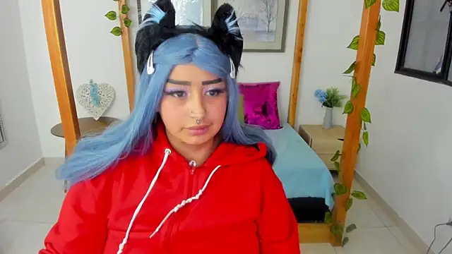 Snapshot of lussyevans24 chatting on 03/23/25, 03:54 lussyevans24 online show from 03/23/25, 03:54