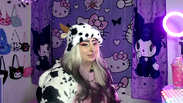 Snapshot of lussyevans24 chatting on 09/15/25, 05:40 lussyevans24 online show from 09/15/25, 05:40