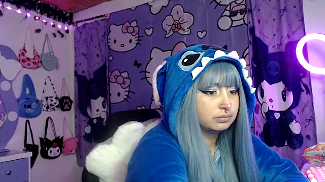 Snapshot of lussyevans24 chatting on 09/23/25, 01:41 lussyevans24 online show from 09/23/25, 01:41