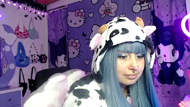 Snapshot of lussyevans24 chatting on 09/24/25, 03:43 lussyevans24 online show from 09/24/25, 03:43