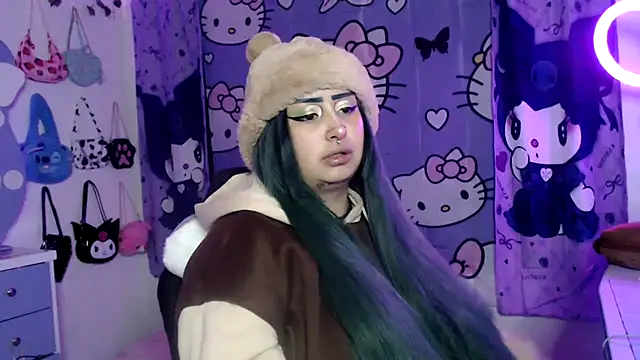 Snapshot of lussyevans24 chatting on 09/25/25, 04:38 lussyevans24 online show from 09/25/25, 04:38